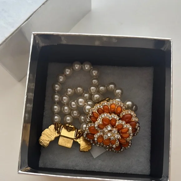 NIB J. Crew Pearl Floral Brooch Bracelet - Picture 6 of 6